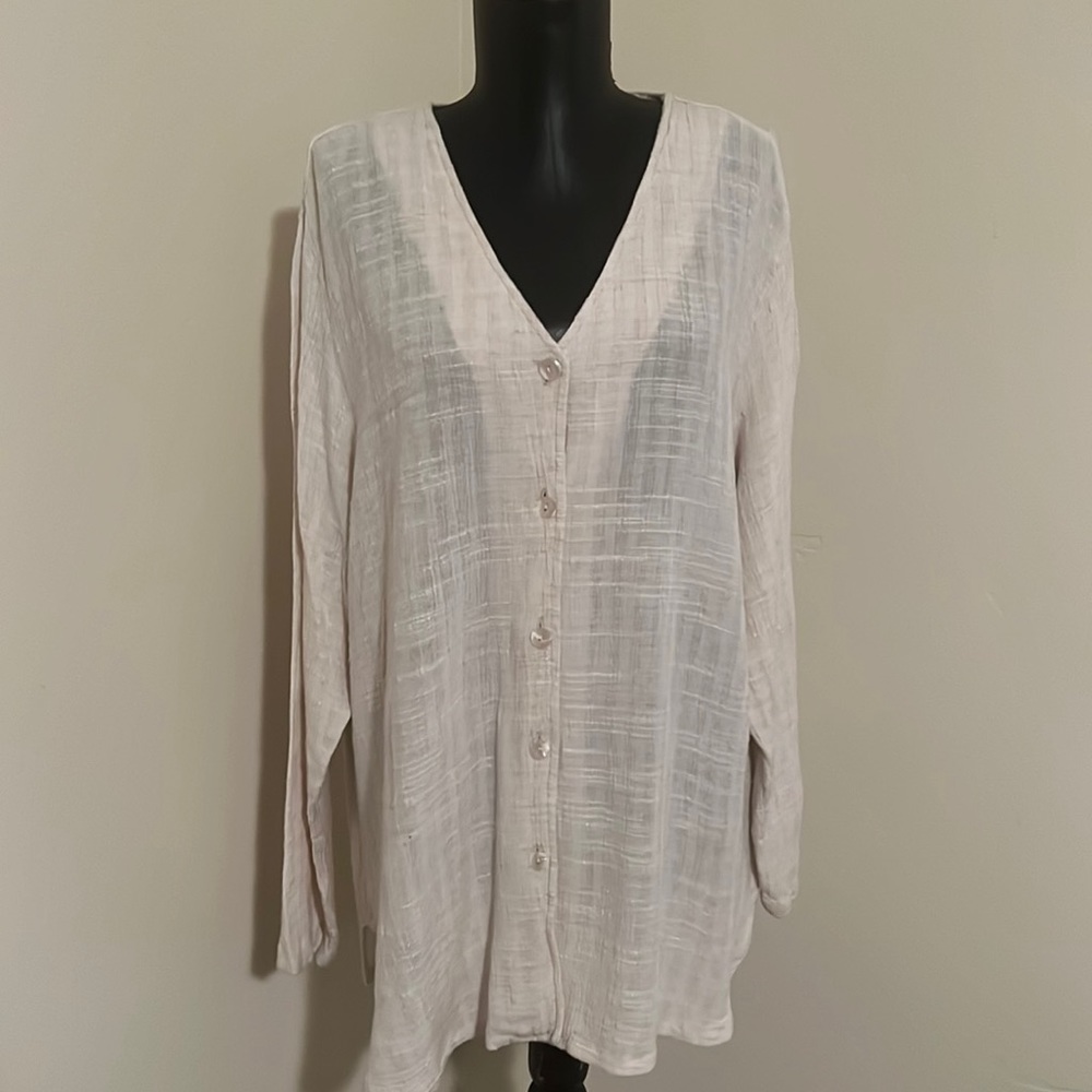Travel smith cream button down long blouse large